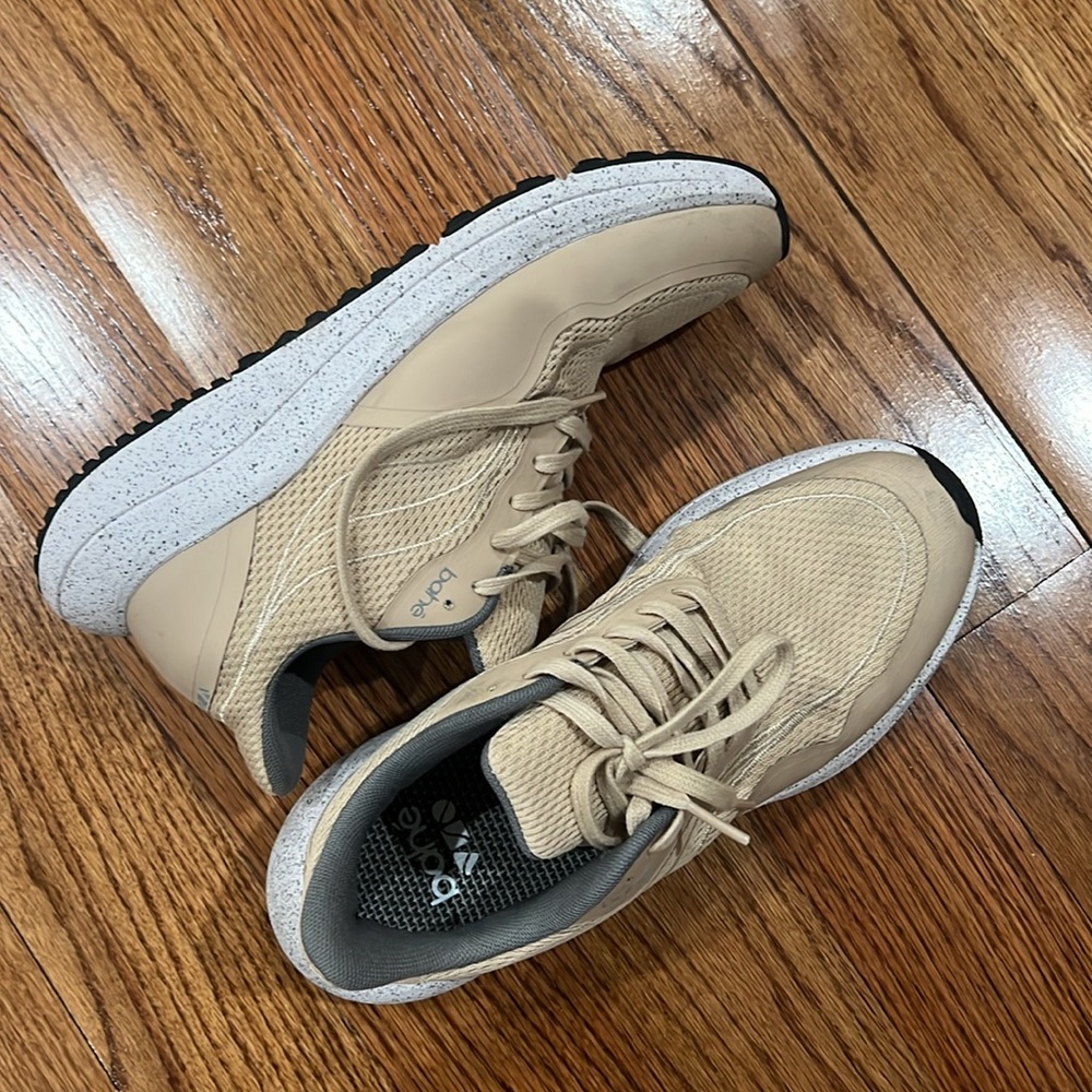 Bahé Recharge - Women's Regular Fit Grounded Running Shoe - Picture 10 of 12